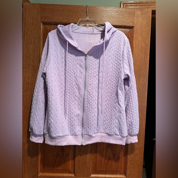 NWOT Women’s Sz Large Violet/Lavender Hoodie Long Sleeves Zip Pockets Textured - Picture 14 of 15